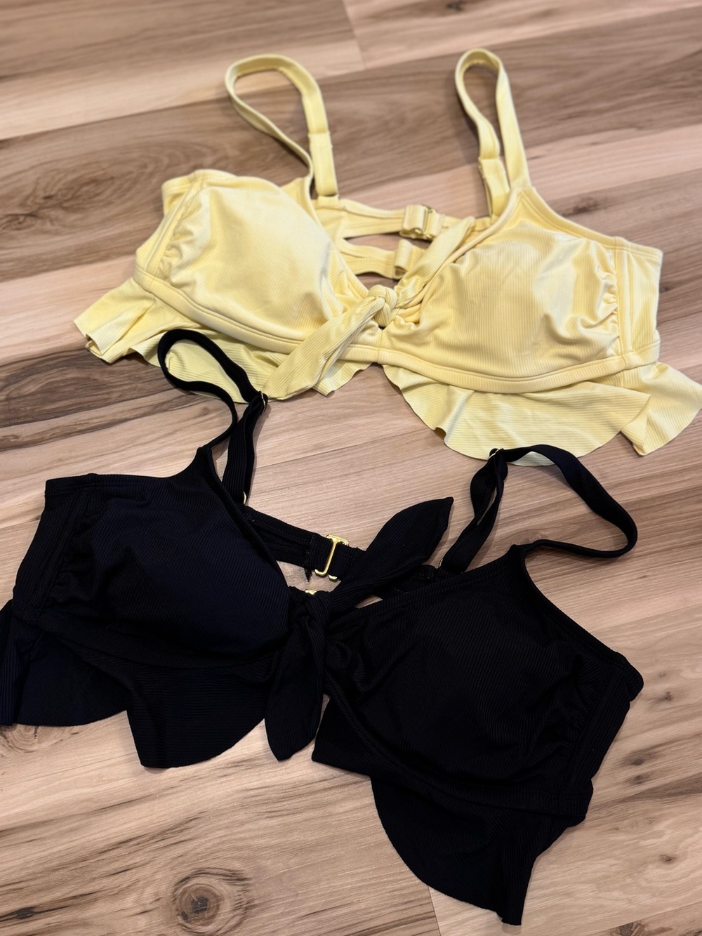Xhilaration Yellow & Black Ribbed Ruffle Bikini Tops set of 2 1x Women’s Plus